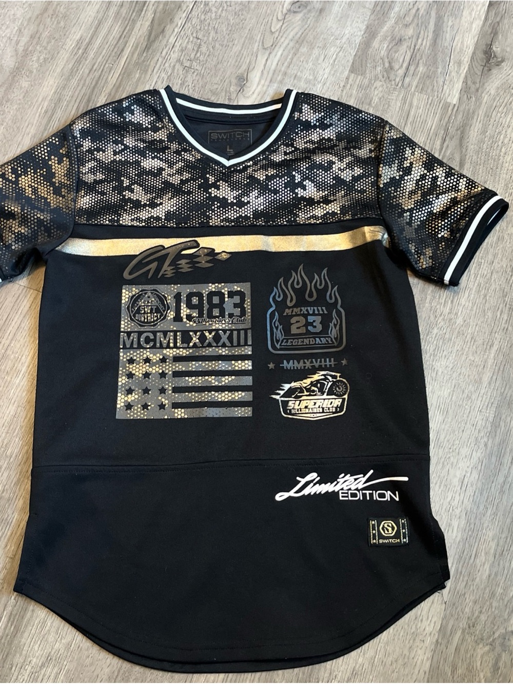 Boys Black & Gold Limited Edition Graphic Shirt L
